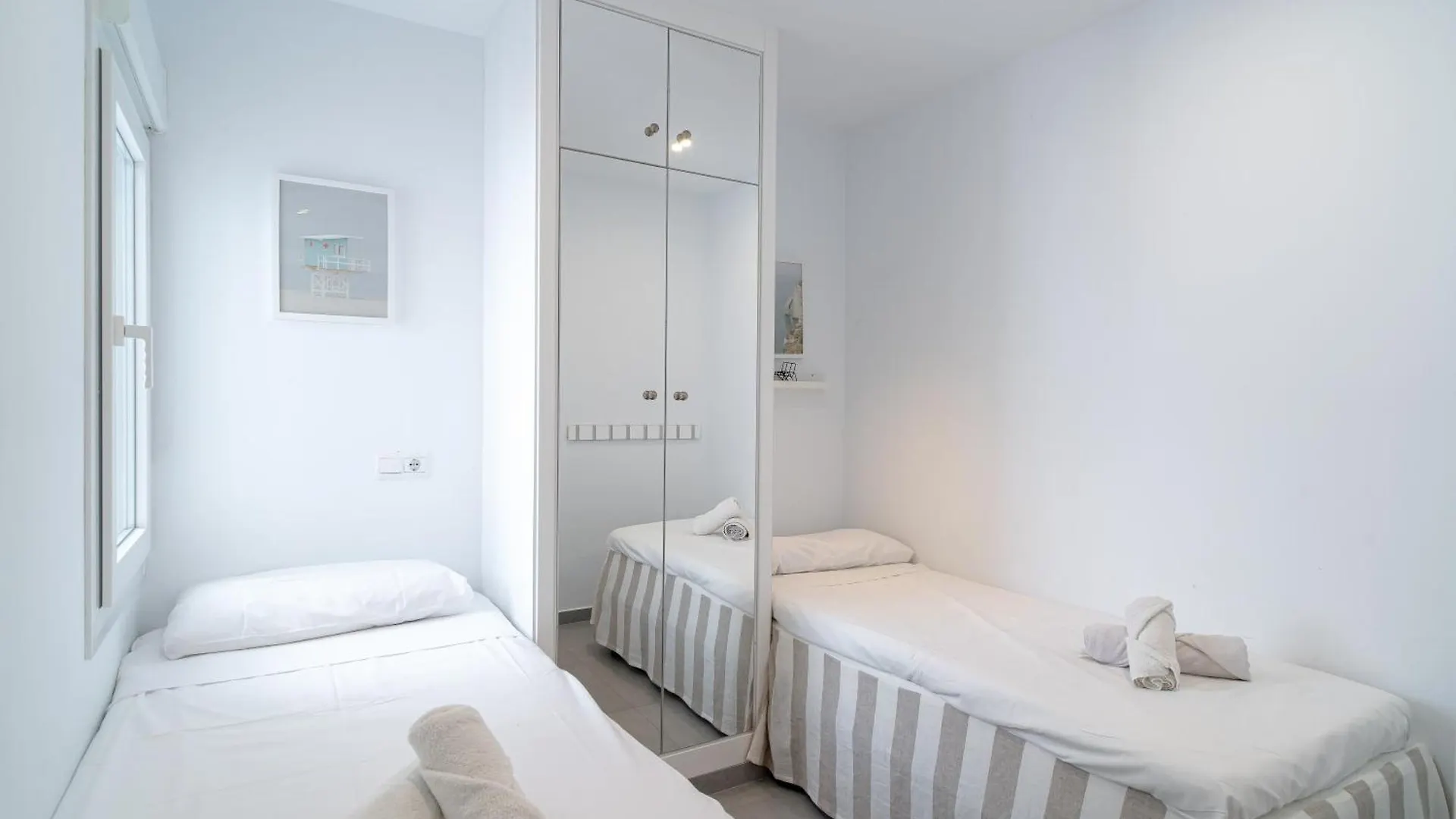 Tuhillo E1 Seaview Apartments Casasol Nerja