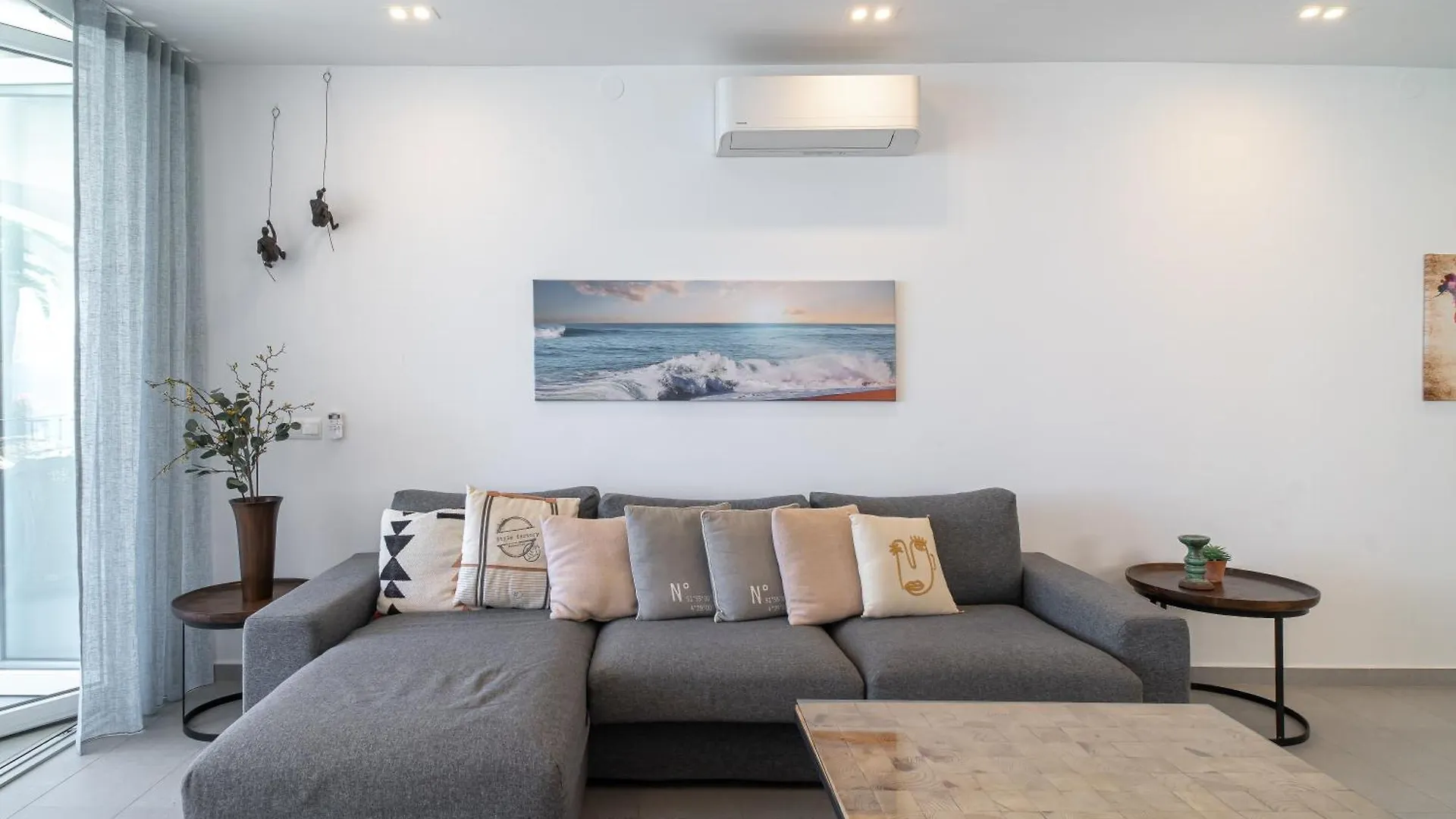 Tuhillo E1 Seaview Apartments Casasol Nerja Spain